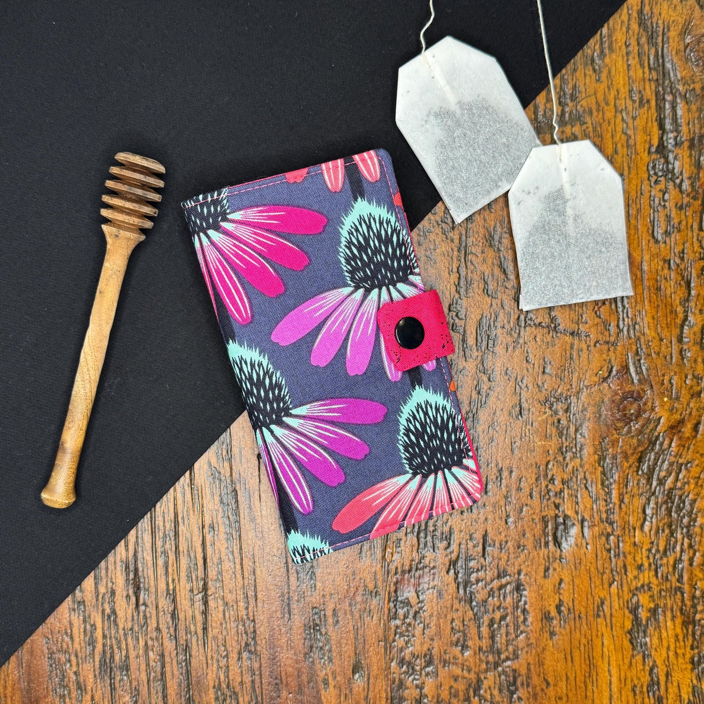 Modern Tea Wallet Echinacea/Coneflower Design